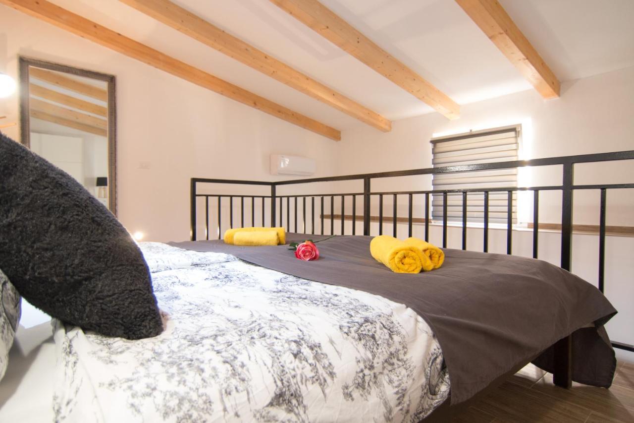 Moet With Garden Apartment Пула Екстериор снимка