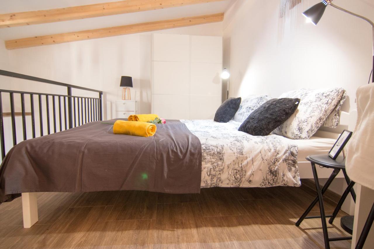 Moet With Garden Apartment Пула Екстериор снимка