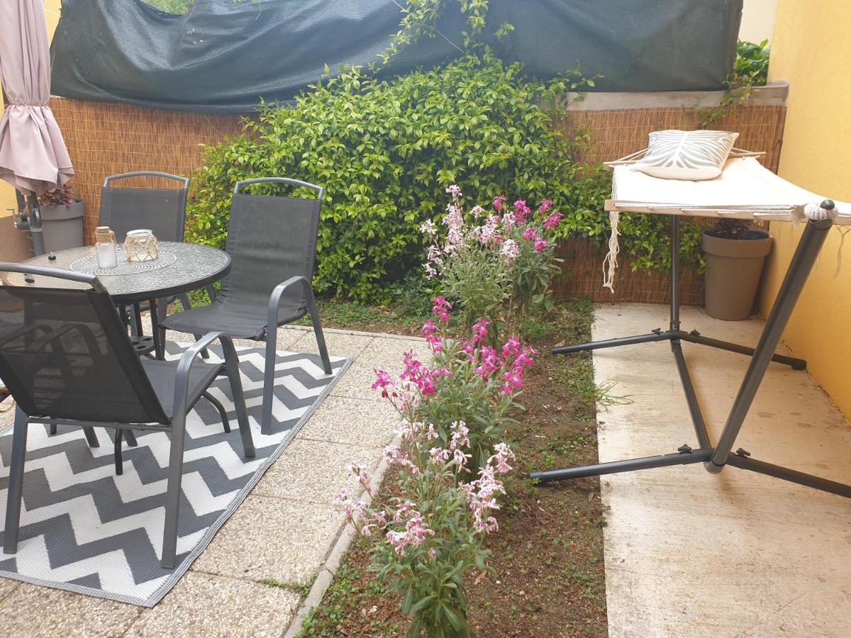 Moet With Garden Apartment Пула Екстериор снимка