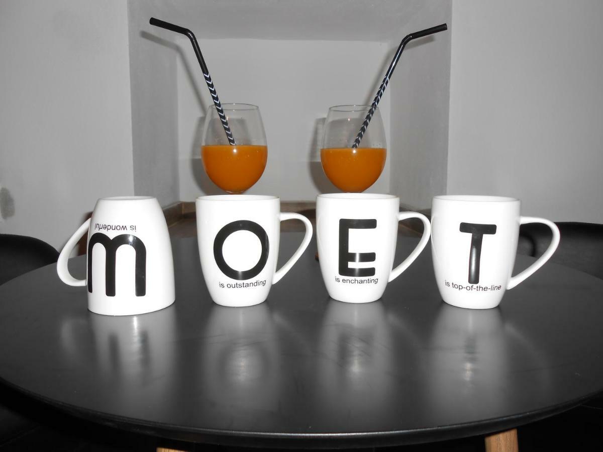 Moet With Garden Apartment Пула Екстериор снимка